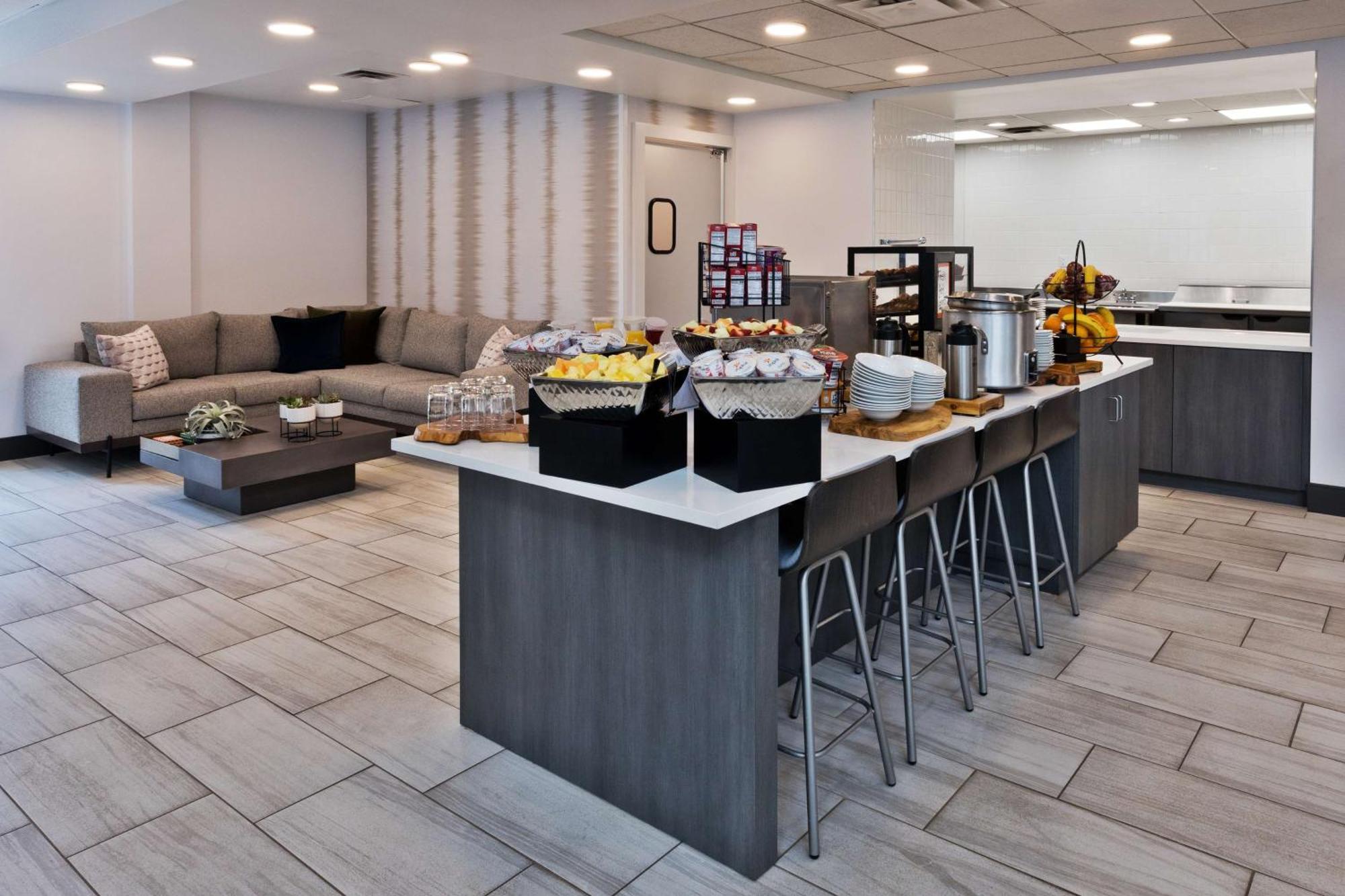 Hilton Garden Inn Birmingham Se/Liberty Park Eksteriør billede