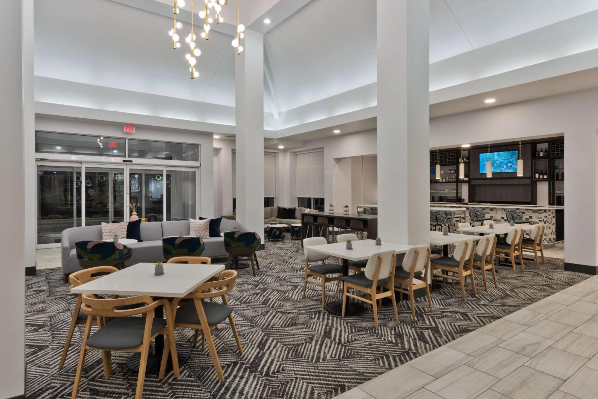 Hilton Garden Inn Birmingham Se/Liberty Park Eksteriør billede