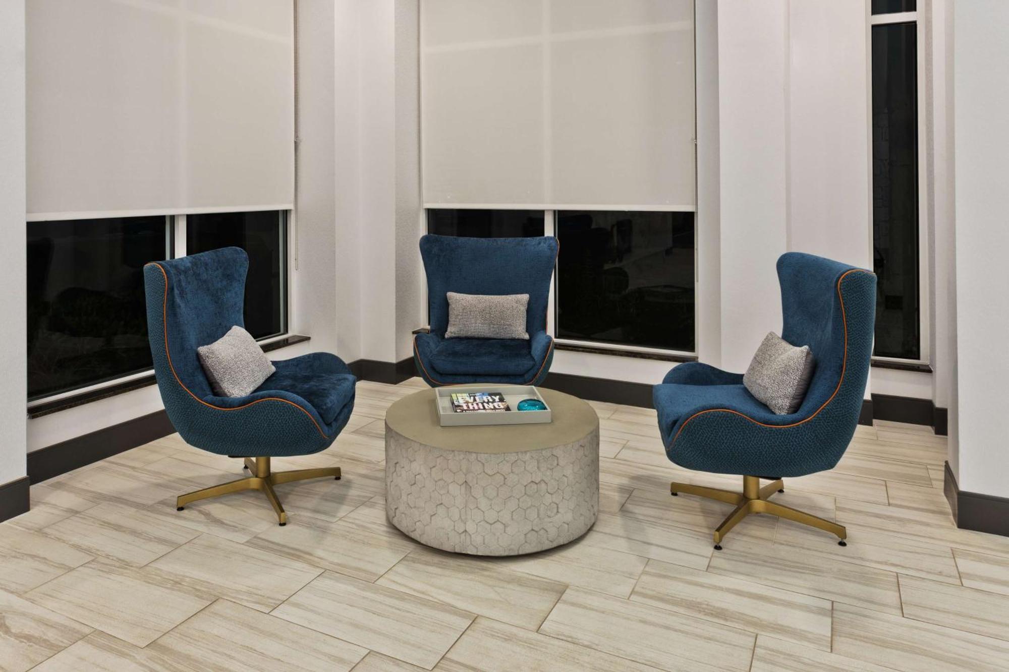 Hilton Garden Inn Birmingham Se/Liberty Park Eksteriør billede