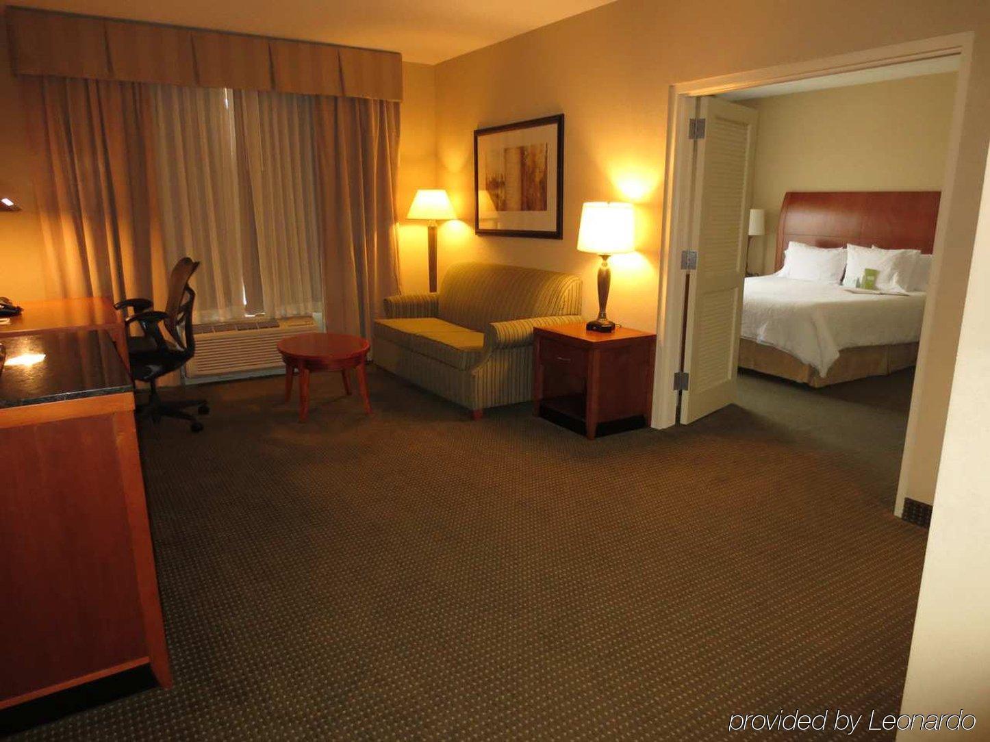 Hilton Garden Inn Birmingham Se/Liberty Park Eksteriør billede